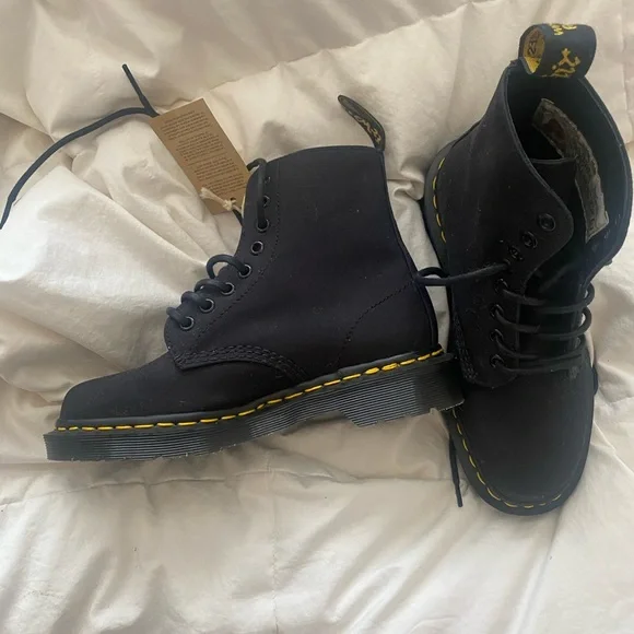 Dr. Martens Pascal Mil Boots - Picture 6 of 7